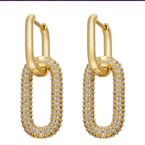 Boutique Jewelry - New 18k Gold Beautiful Micro Pave Drop Earrings